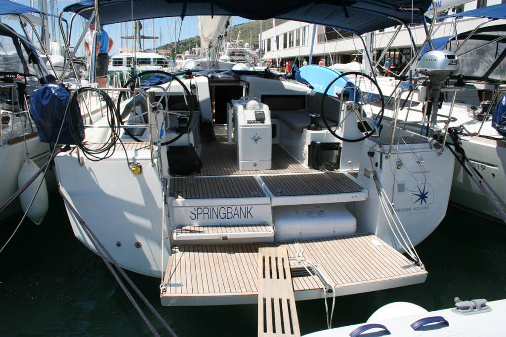 Sailing yacht Sun Odyssey 440 Springbank