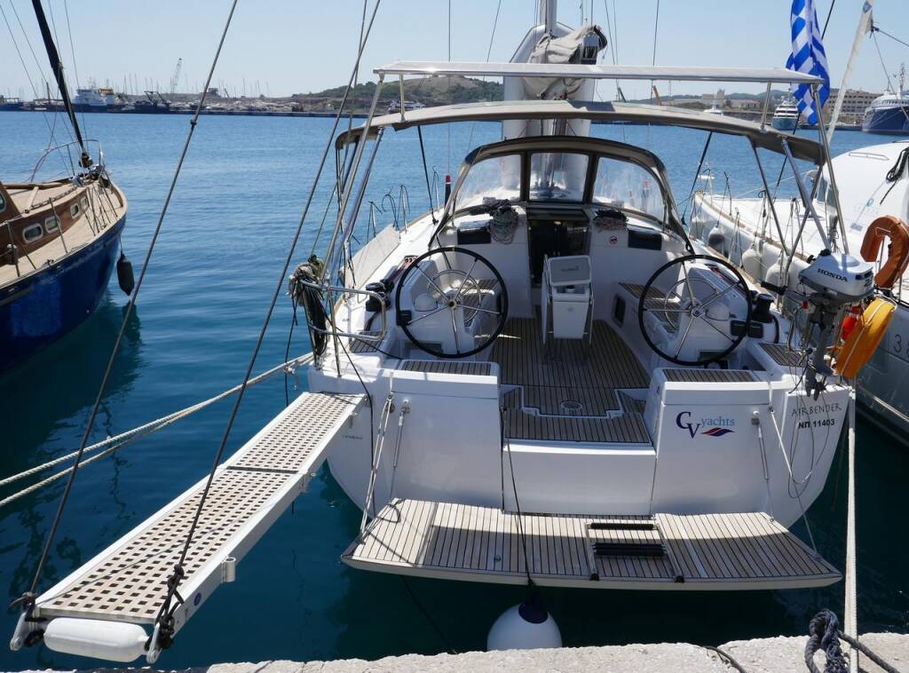 Sailing yacht Sun Odyssey 449 Airbender