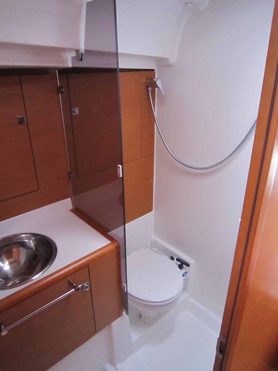 Sailing yacht Sun Odyssey 449 Airbender