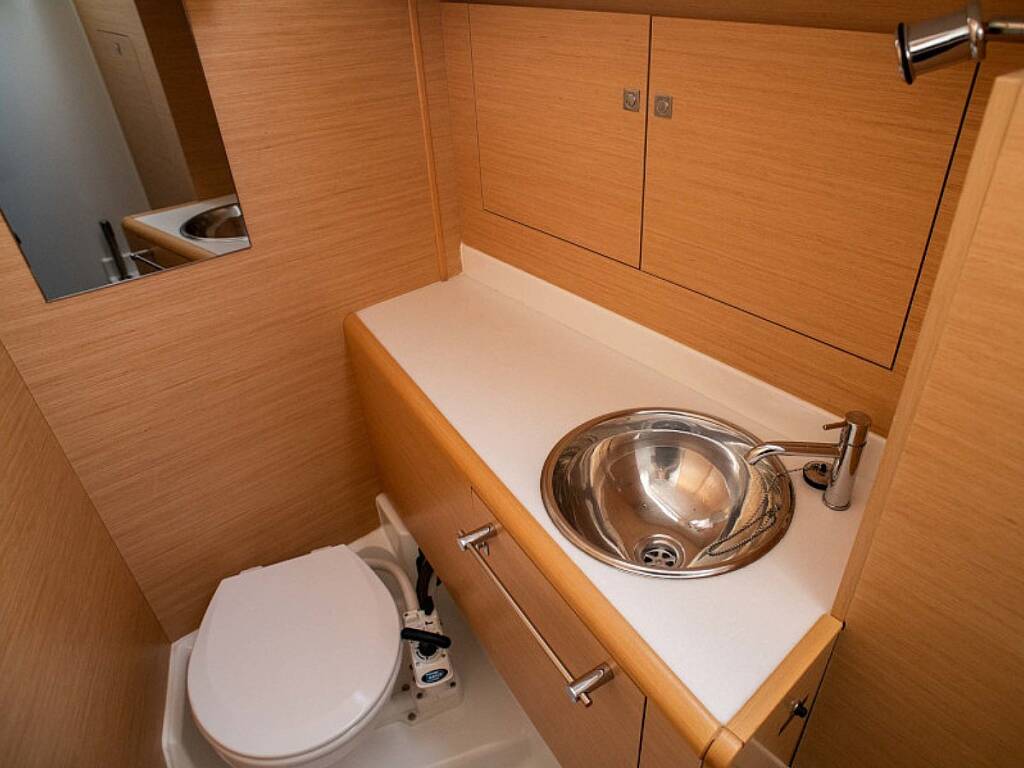Sailing yacht Sun Odyssey 449 Maria I