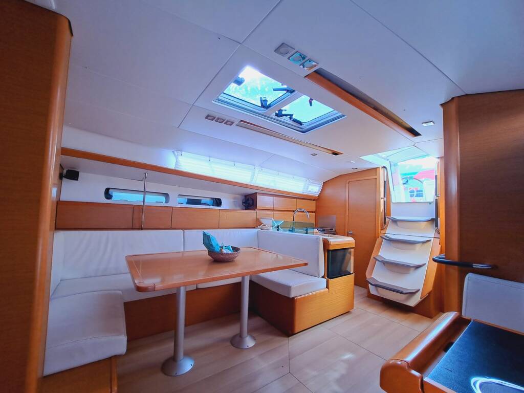 Segelyachten Sun Odyssey 449 Mientras Tanto