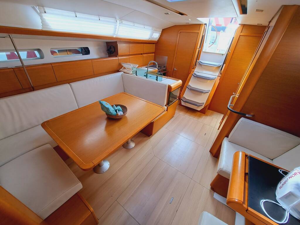 Segelyachten Sun Odyssey 449 Mientras Tanto