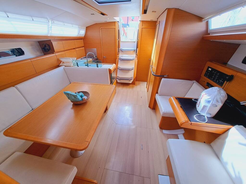 Segelyachten Sun Odyssey 449 Mientras Tanto