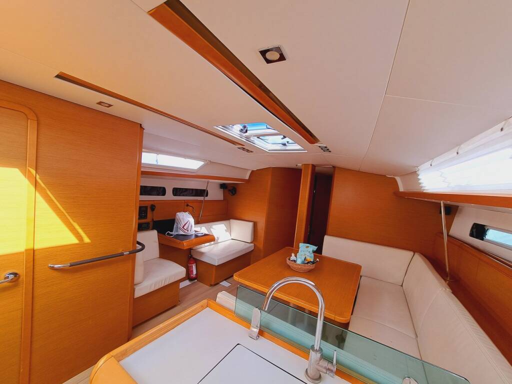 Segelyachten Sun Odyssey 449 Mientras Tanto