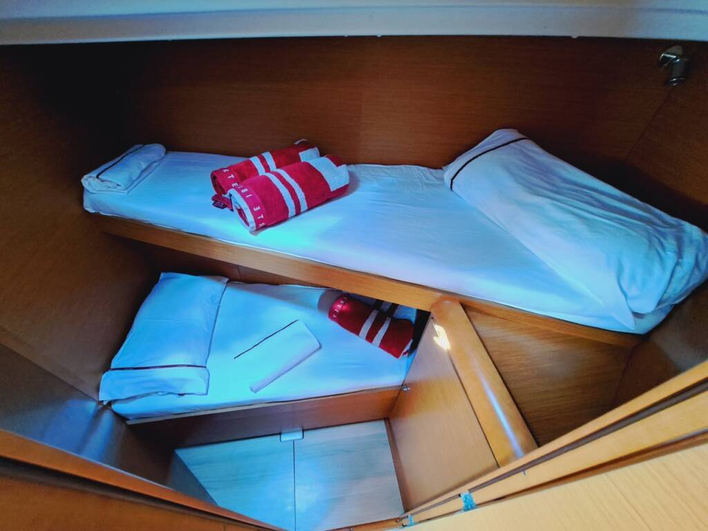 Segelyachten Sun Odyssey 449 Mientras Tanto