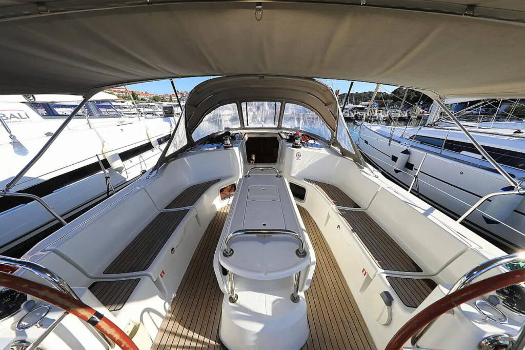 Sailing yacht Sun Odyssey 44i ECONOMY