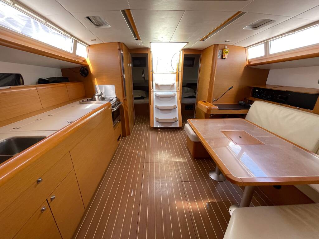 Sailing yacht Sun Odyssey 469 Alexandra