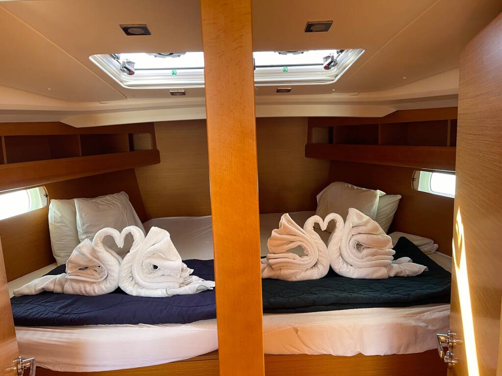 Sailing yacht Sun Odyssey 469 Alexandra