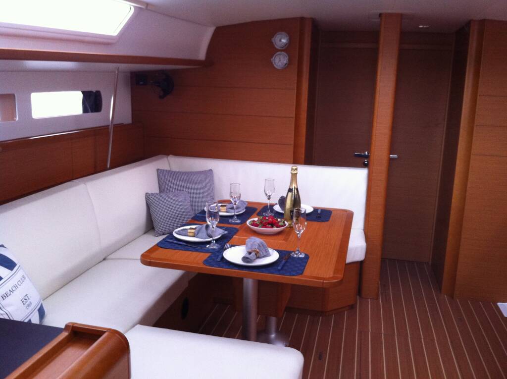 Sailing yacht Sun Odyssey 469 Alexandra