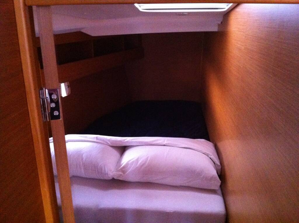 Sailing yacht Sun Odyssey 469 Alexandra