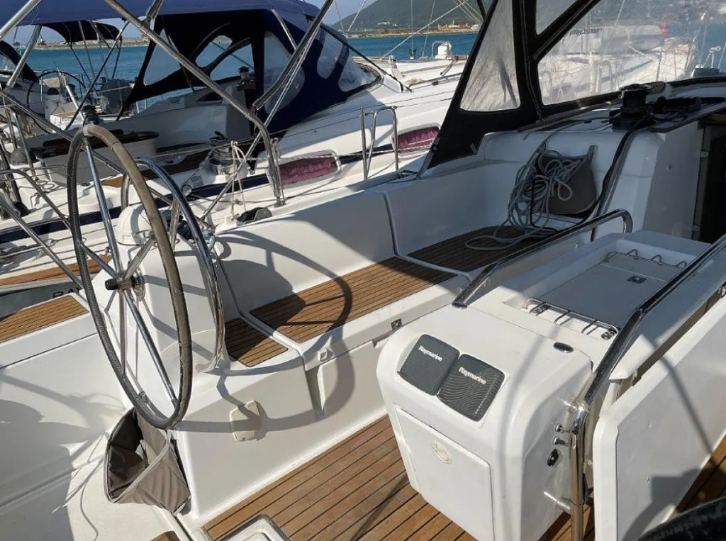 Sailing yacht Sun Odyssey 469 Electra