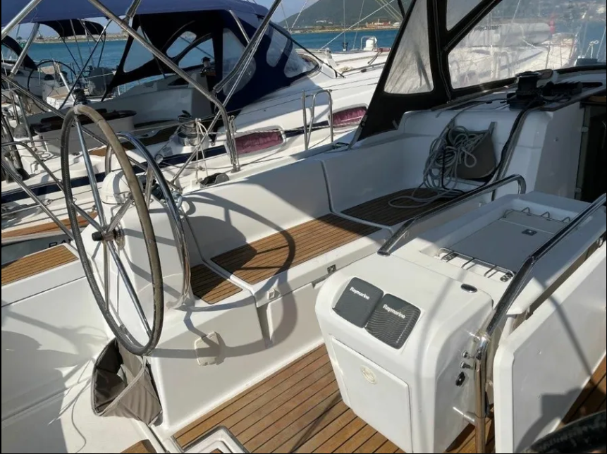 Sailing yacht Sun Odyssey 469 Electra