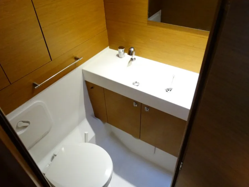 Sailing yacht Sun Odyssey 469 Electra