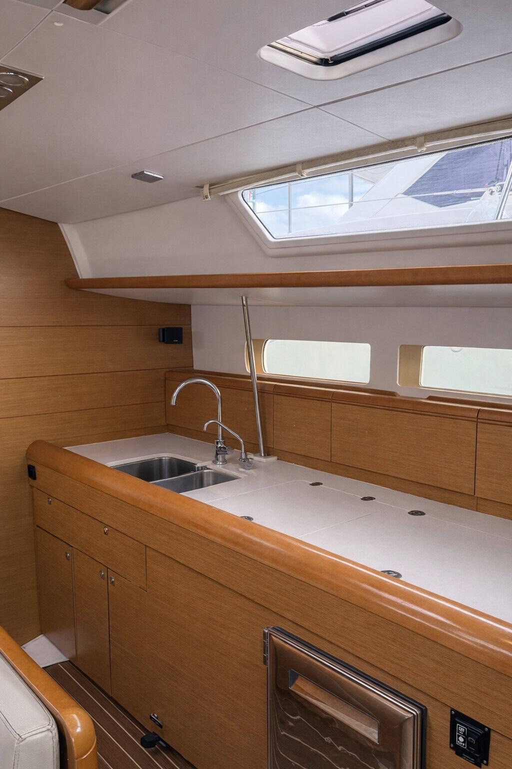 Sailing yacht Sun Odyssey 469 Malgrats