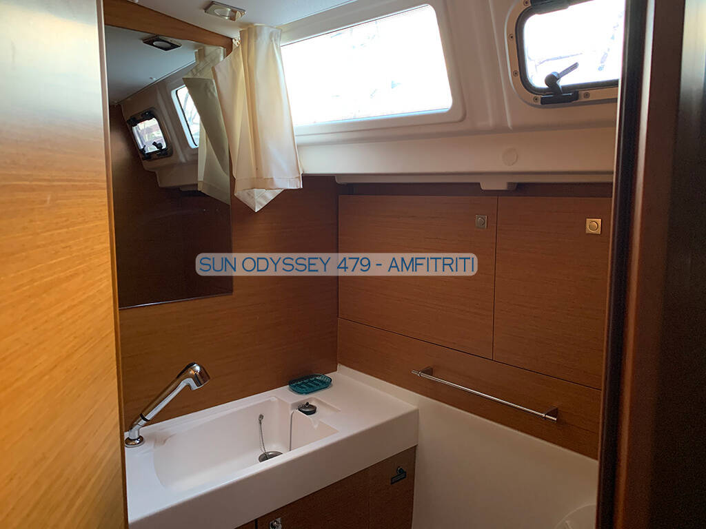 Sailing yacht Sun Odyssey 479 Amfitriti