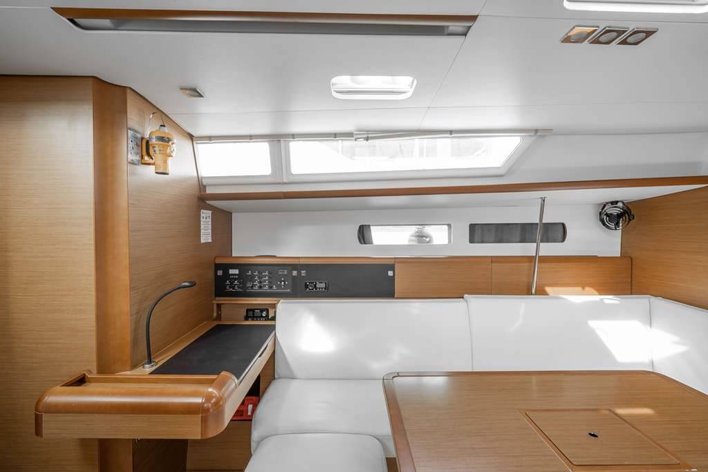 Sailing yacht Sun Odyssey 479 Alpha