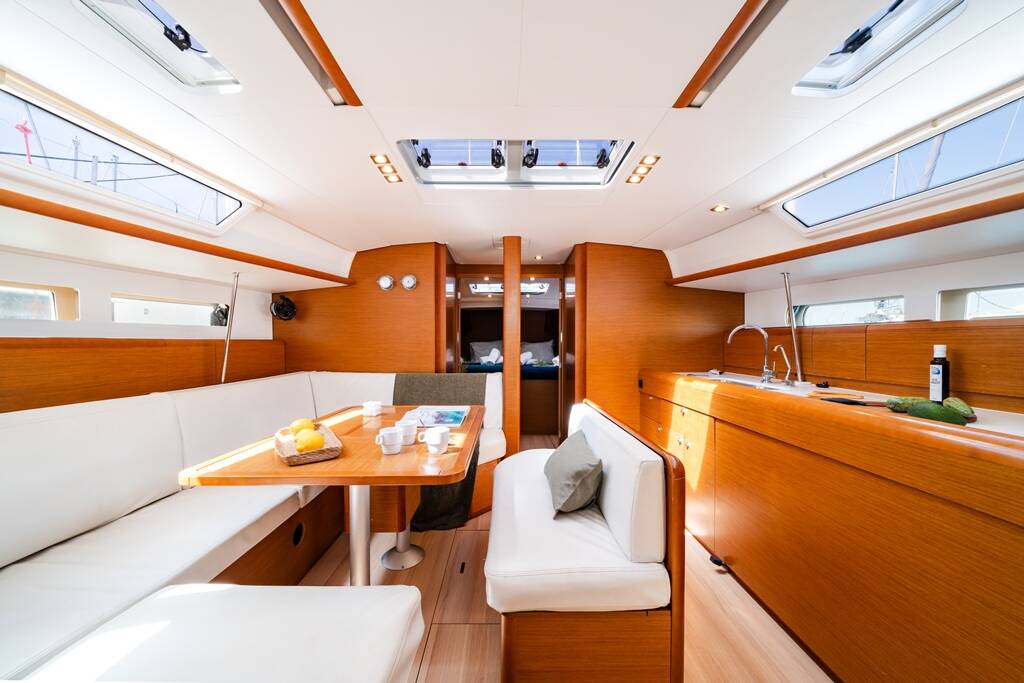 Sailing yacht Sun Odyssey 479 Sofia