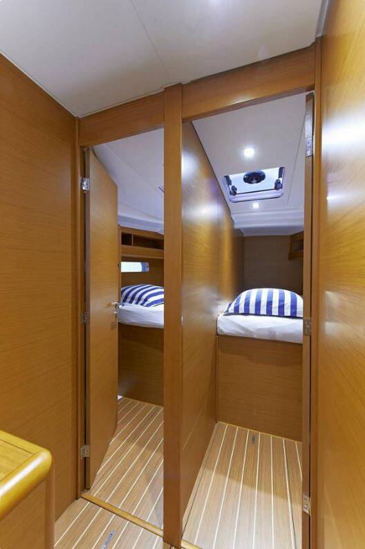 Sailing yacht Sun Odyssey 479 Joy