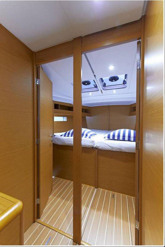 Sailing yacht Sun Odyssey 479 Joy