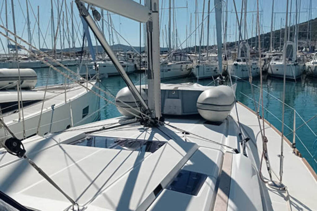 Sailing yacht Sun Odyssey 479 Malin II  