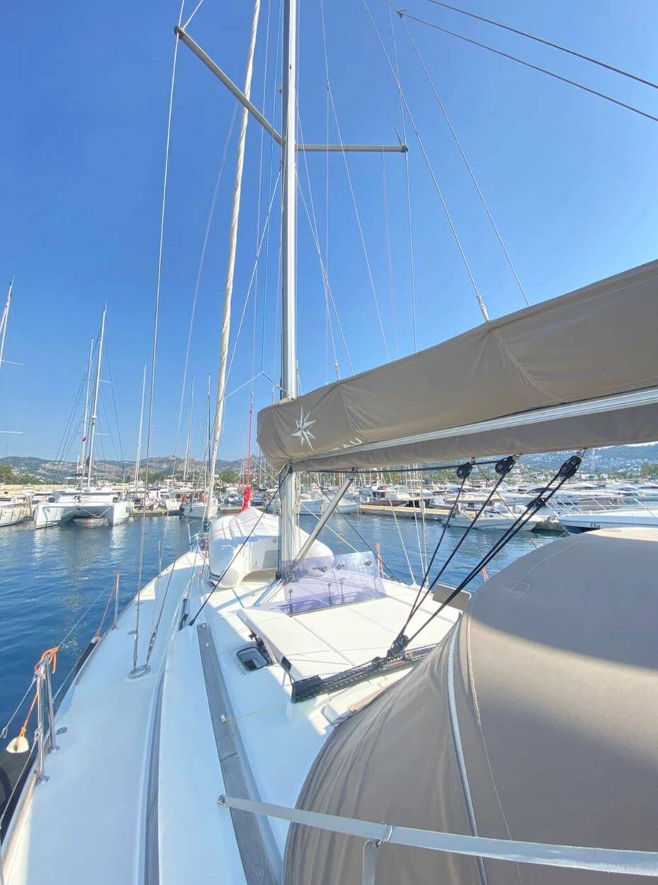Sailing yacht Sun Odyssey 479 Lucky Rain