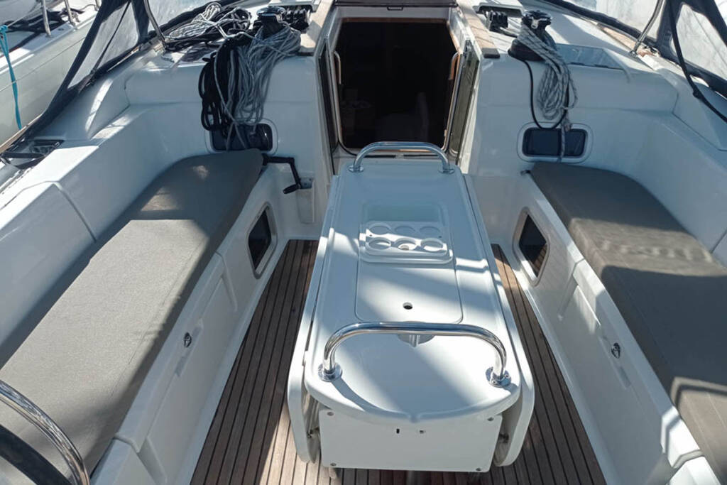 Sailing yacht Sun Odyssey 479 Maribel 565/2024 