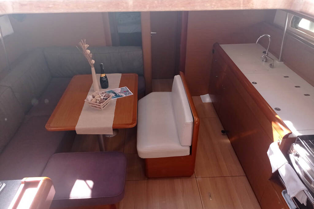 Sailing yacht Sun Odyssey 479 Maribel 565/2024 