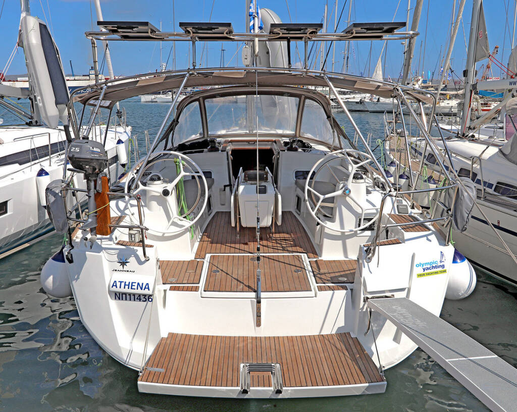 Sailing yacht Sun Odyssey 479 Athena