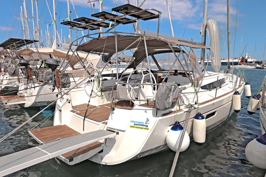 Sailing yacht Sun Odyssey 479 Athena