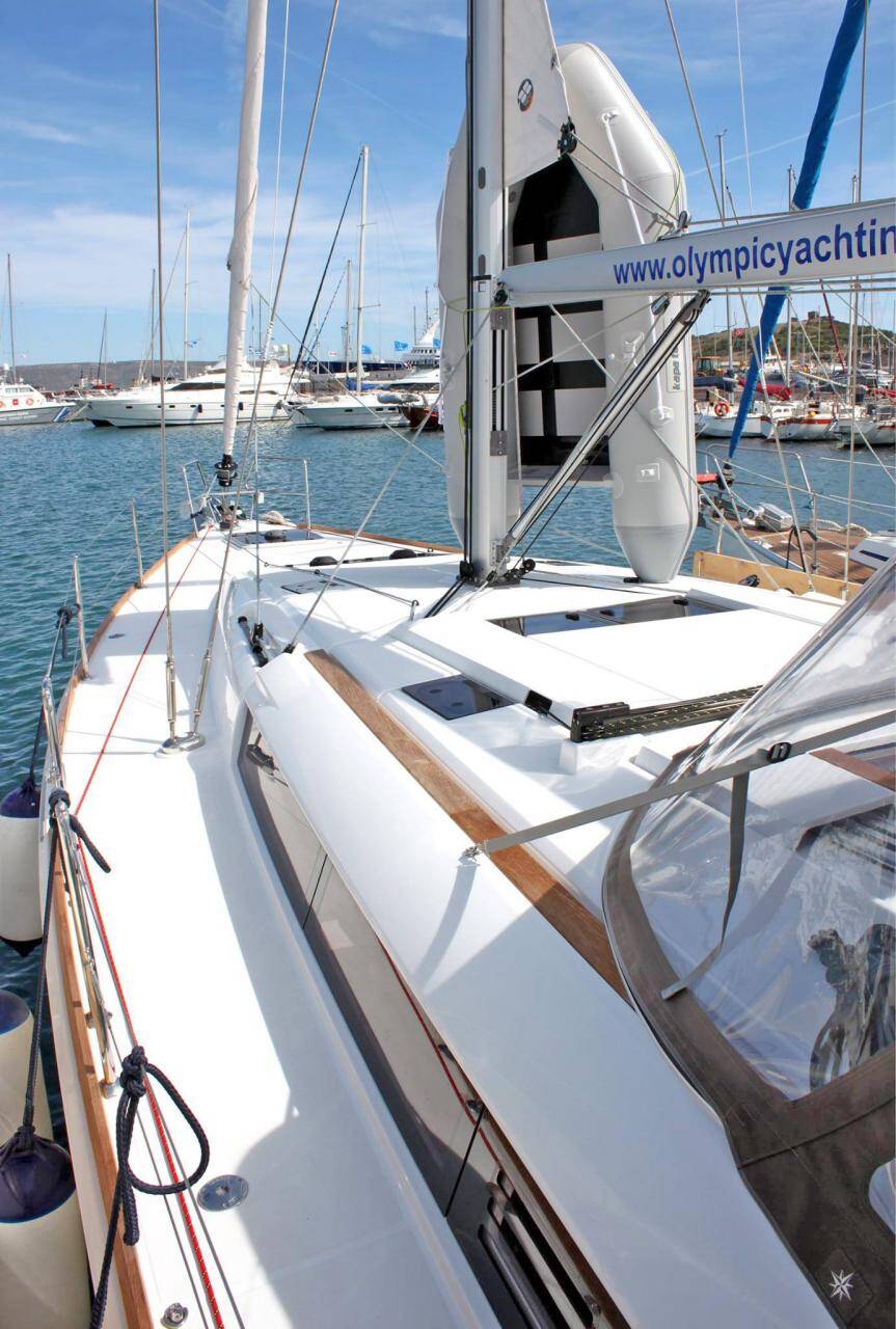 Sailing yacht Sun Odyssey 479 Athena