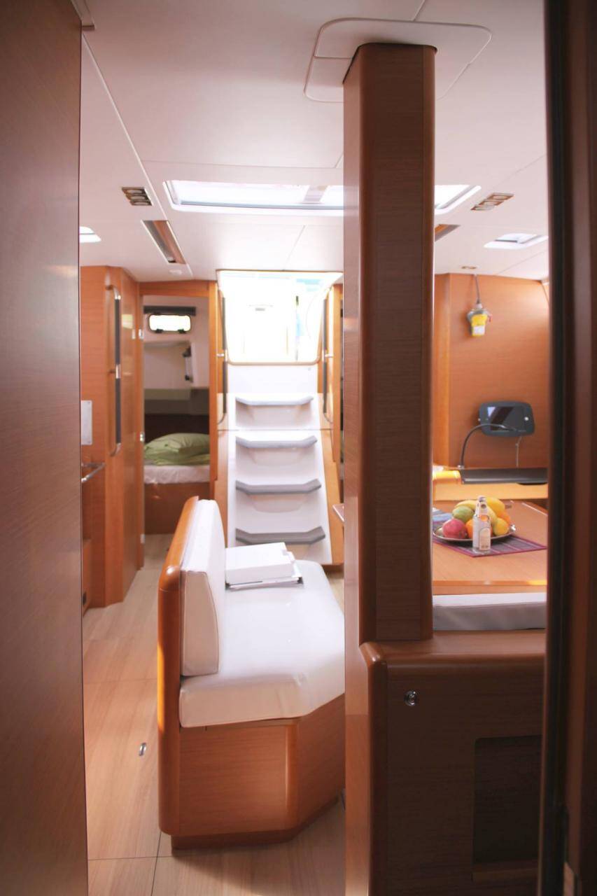 Sailing yacht Sun Odyssey 479 Athena