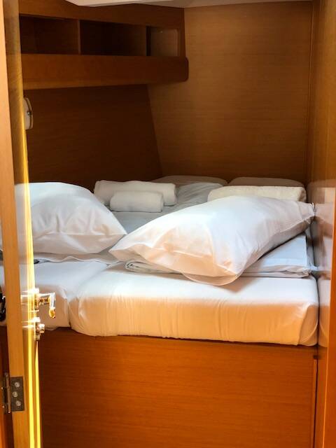 Sailing yacht Sun Odyssey 479 Athena