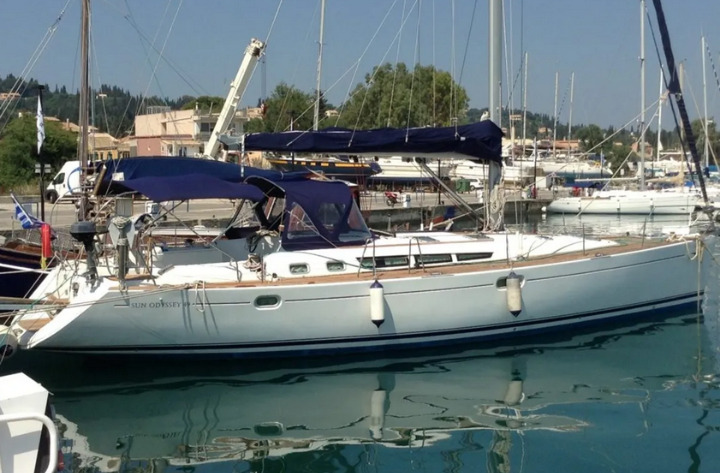 Sailing yacht Sun Odyssey 49 Joy