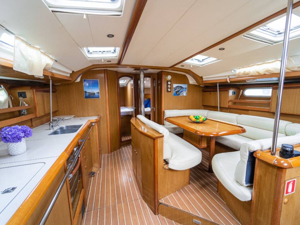 Sailing yacht Sun Odyssey 49 