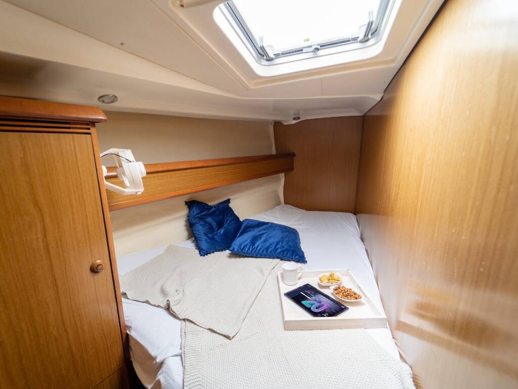 Sailing yacht Sun Odyssey 49 
