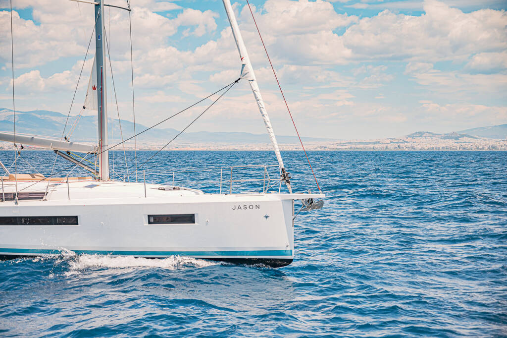 Sailing yacht Sun Odyssey 490 Jason