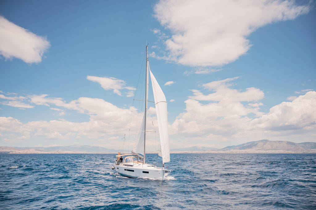 Sailing yacht Sun Odyssey 490 Jason