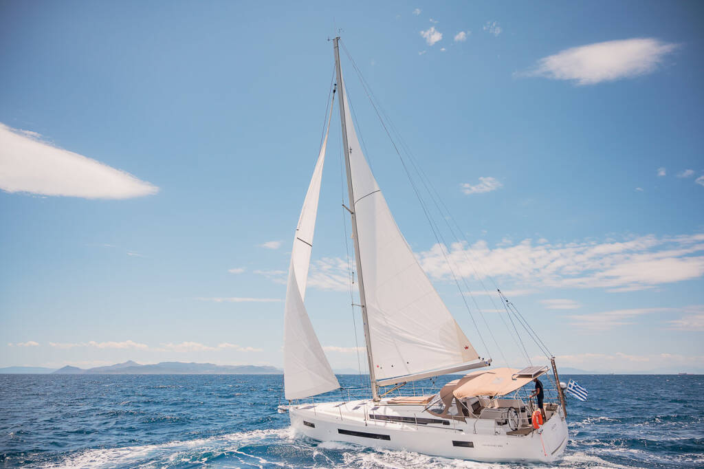 Sailing yacht Sun Odyssey 490 Jason