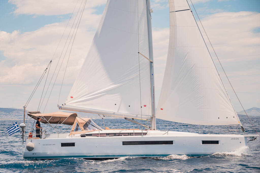 Sailing yacht Sun Odyssey 490 Jason