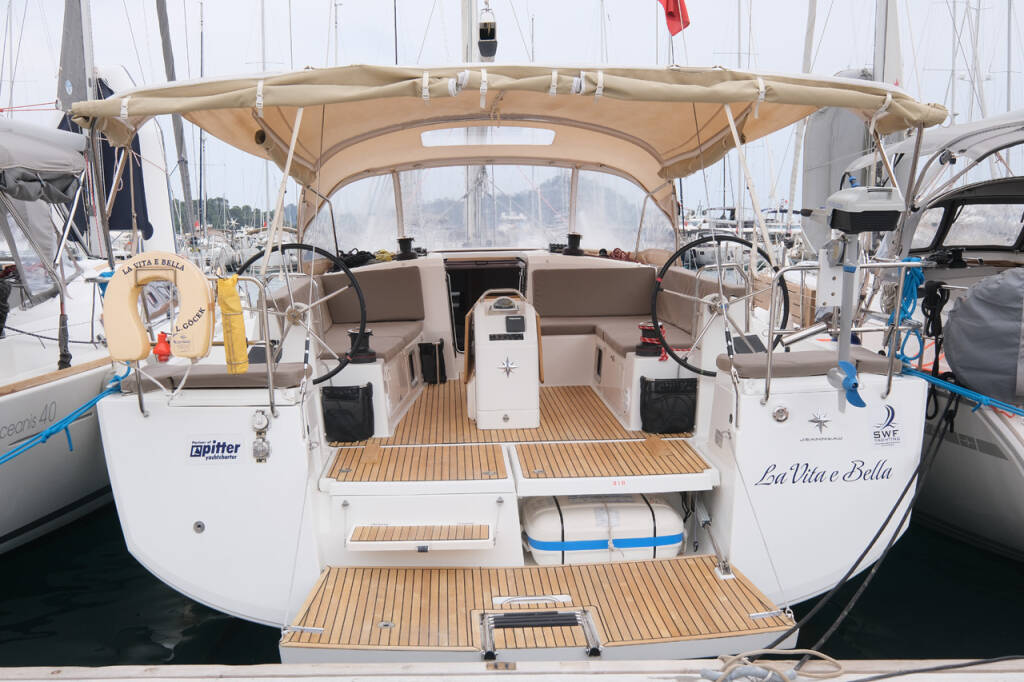 Sailing yacht Sun Odyssey 490 La Vita e Bella