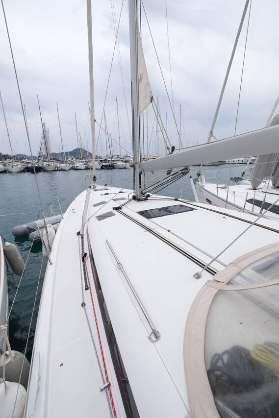 Sailing yacht Sun Odyssey 490 La Vita e Bella