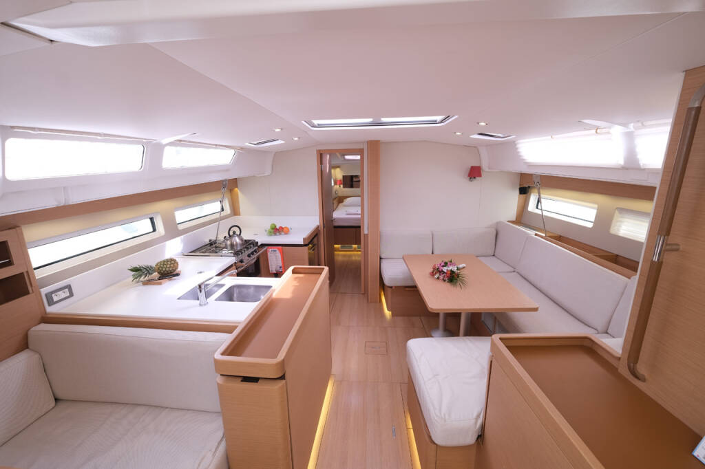 Sailing yacht Sun Odyssey 490 La Vita e Bella