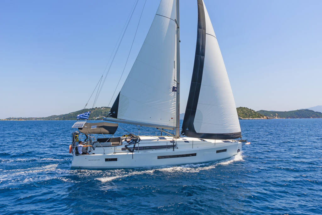 Sailing yacht Sun Odyssey 490 Marina II