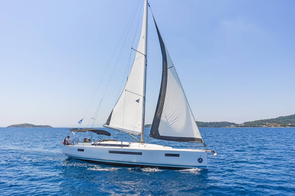 Sailing yacht Sun Odyssey 490 Marina II