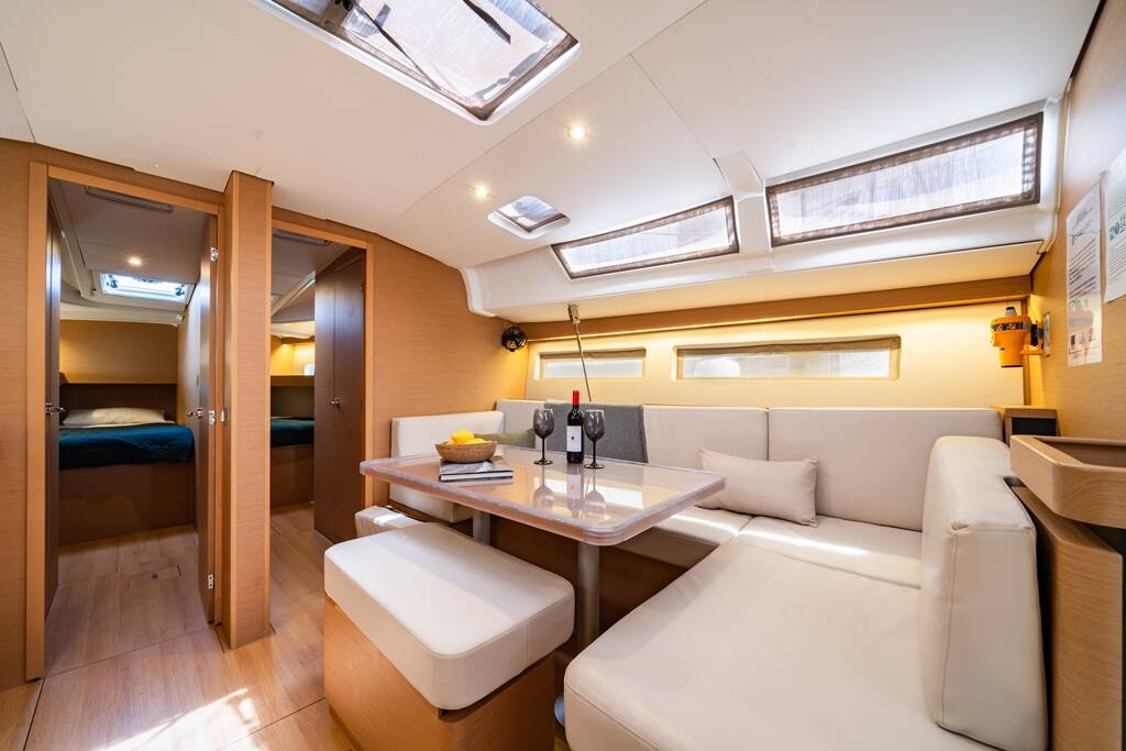 Sailing yacht Sun Odyssey 490 Calma