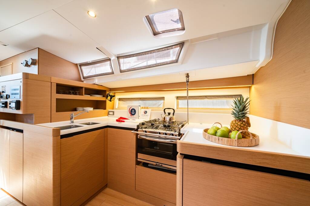 Sailing yacht Sun Odyssey 490 Calma