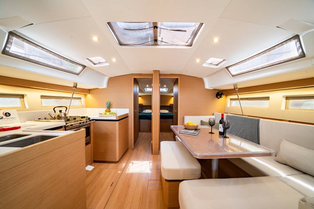 Sailing yacht Sun Odyssey 490 Calma