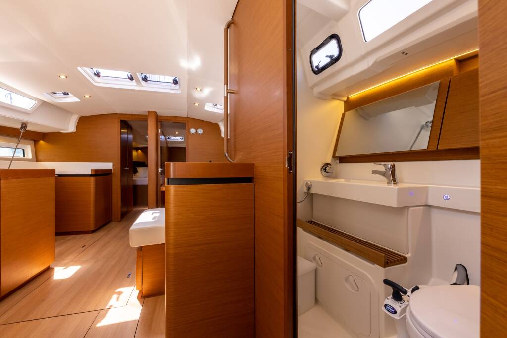 Sailing yacht Sun Odyssey 490 Mare Mia