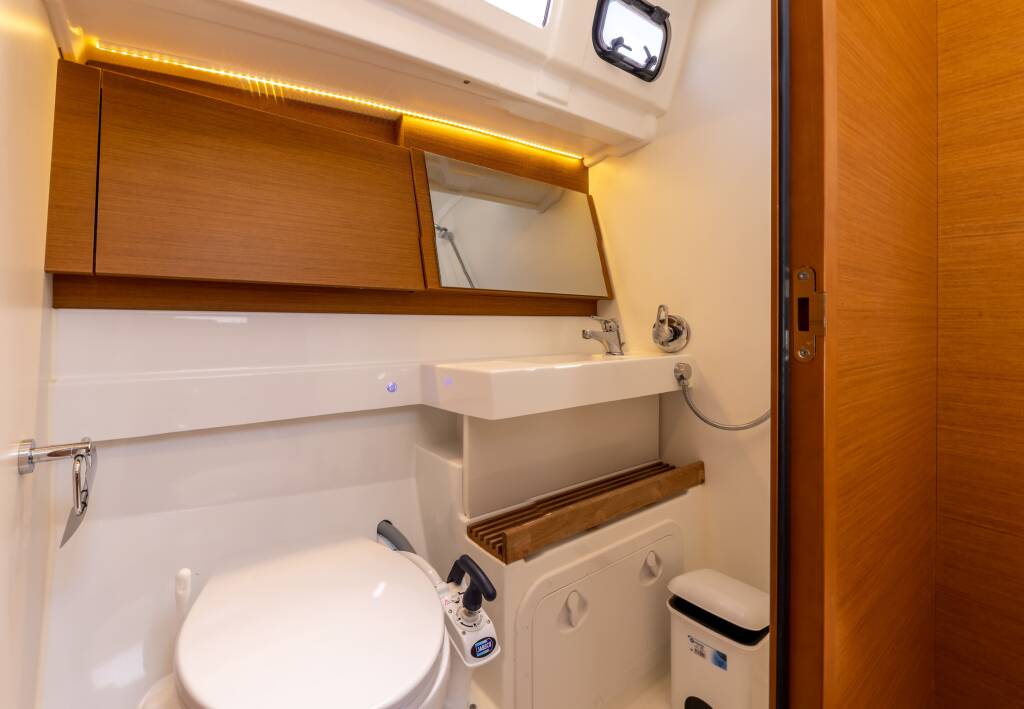 Sailing yacht Sun Odyssey 490 Mare Mia