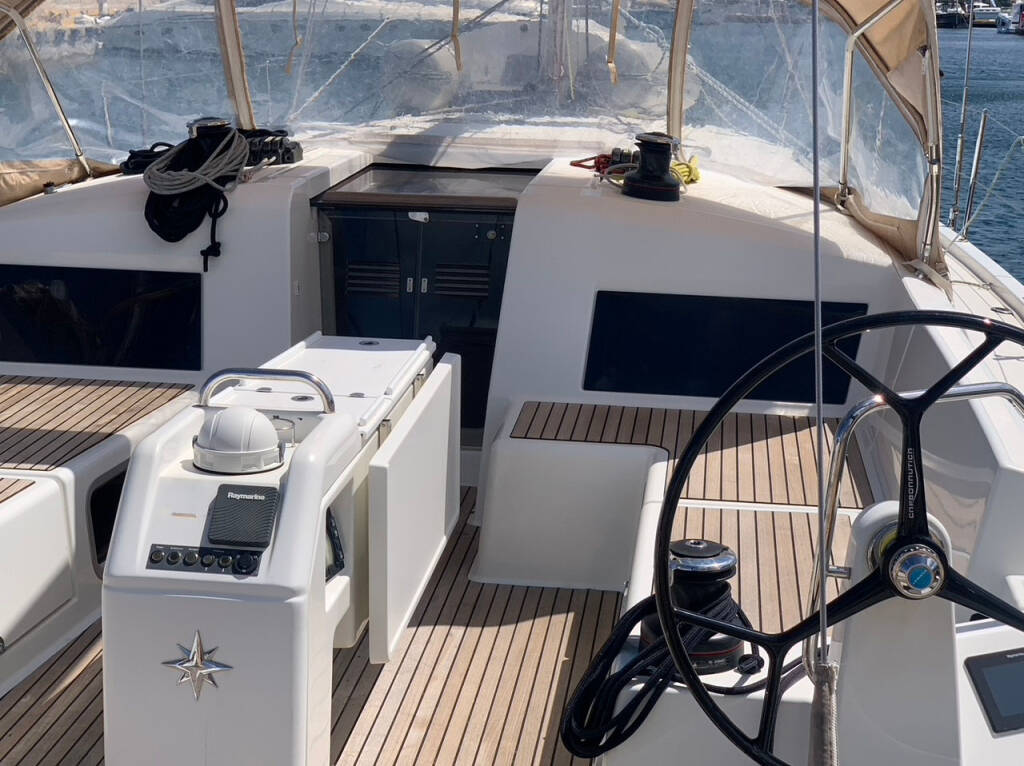 Sailing yacht Sun Odyssey 490 ECONOMY